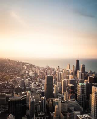 Cidade ao entardecer, de Kevin Young